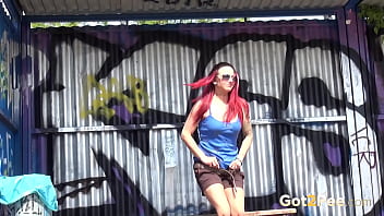 Hello Train by Got2Pee - where girls come to piss