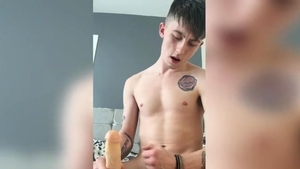 TXXXMStudios.com: British Arron Myers jerking uncut dick