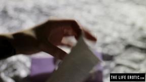 Sensual Nasty S rubs her unshaved muff