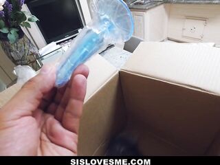 Bratty stepsister gets fooled into sucking jock