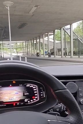 Handjob in the car on a very busy street o o huge risk