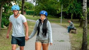 Amateur Poor guy for money permits stranger to have quickie with his sexy GF