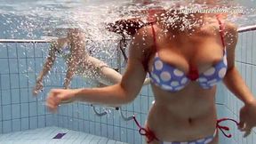 Busty underwater babes Iva Brizgina and Paulinka