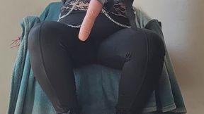 Mostrando o poder da cinta e como eu vou te pegar com ela. Showing the power of the strap and how I'm going to get you with it.