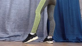 Slut 19 yo blonde demonstrates her dirty Nike`s soles, fc107h 720p