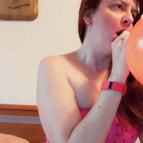 Wet orgasms and balloons to inflate together