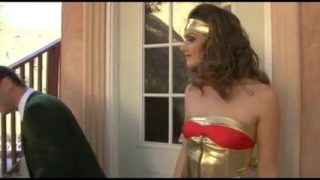 Tori Black cosplayar Wonder Woman blir grovt knullad och ansiktsbehandling