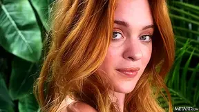 Red Over Green - Celeste Rasmussen - Met-Art