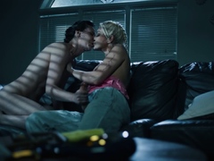 Police Officer Break Into Alien Futa House - Sex Craving