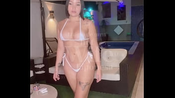 Asi&aacute_tica gostosa do GTA sendo fodida por um neg&atilde_o dotado - squirting - cuckold - John Coffee - Lina Nakamura