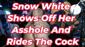 Snow White's Naughty Secret: Ass Worship and Dildo Ride 🌶️