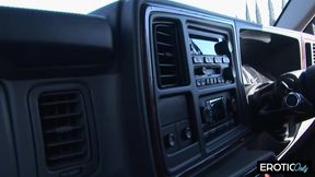 Sie reitet ihn wild und st&ouml;hnt wie nie zuvor