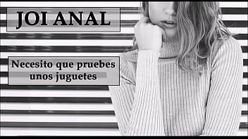 JOI anal. La due&ntilde_a del sex shop quiere probar unos juguetes contigo.