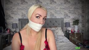 Penny Lee - Multi layered self gag