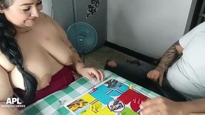 jugando parkets con el cachondo de mi hijastro, y mira lo bien que la pasamos -historia completa