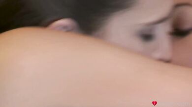 First time lesbian sex after nightclub - Lesbea