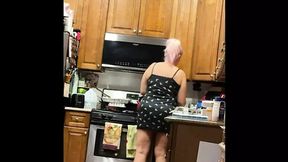 Hot Bored Housewife's Hidden X-rated Adventures