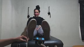 BBW Cari's full tickling session (feet camera - 4K)