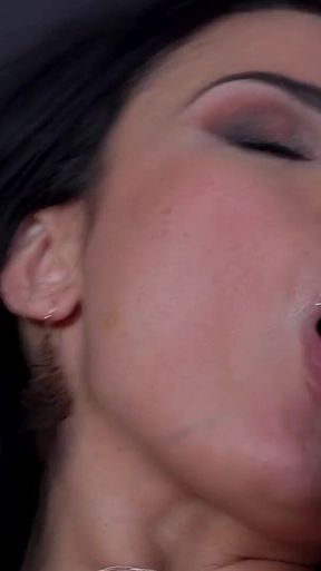 Anissa Kate in a Torrid Foursome Wth 3 Men