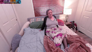 Amateur footage of a thick MILF stepmom showing off her big ass while touching herself