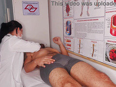 Ere o na frente da enfermeira