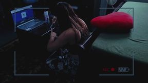 Voyeur Cam: Manicure Clip 2 of 4 | June 5th
