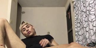 LATINO BAREBACK - Pretty twink Zalar sprays loads of sticky cum in kinky solo
