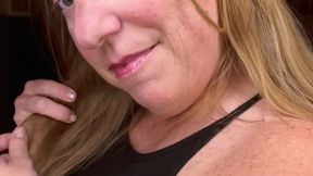 Cheating MILF Wife Is Tired of Her Husband Not Satisfying Her. She Bends Over With No Panties On Asking For Assistance From You.