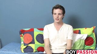 Interviewed twink Timo Garrett wanking off before cumshot