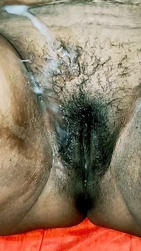 Must-see moment from &quot;Desi Bhabhi Chudai Hindi Audio&quot;