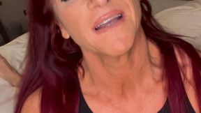 Kandy gives Mandy special Valentines day Lesbian love