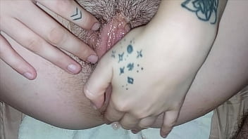 Metiendo toda mi leche en la vagina de mi hermanastra Argentina, corrida dentro