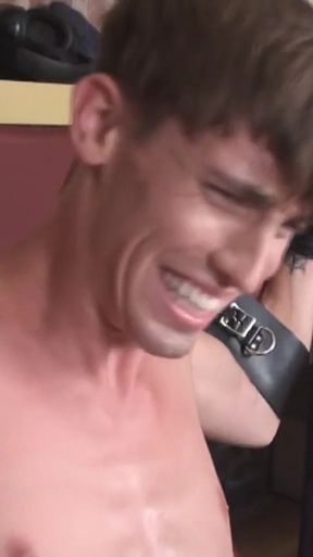 Alec Tickled to ***