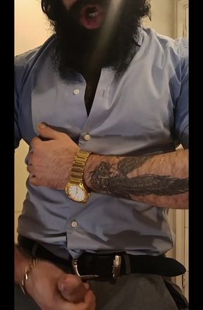 STALLION HAIRY MAN WITH BIG COCK