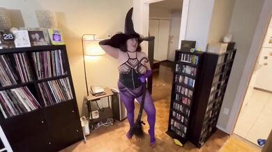 Thick Brunette Amateur In Slutty Halloween Costume Skips The Party For Home Blowjob