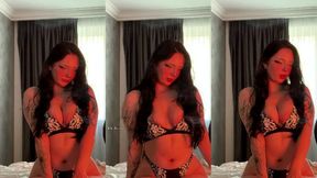 Community Creator
 @Evyblue @Teasing & #Brunette #Sexy Lingerie #Natural Big Tits #Solo movie xxx porno | Tik.Porn