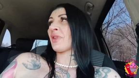 Real couple smokes and fucks on the street