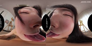 Nude art model Hikaru Miyanishi loses control as hidden vibrator pushes her to the edge,