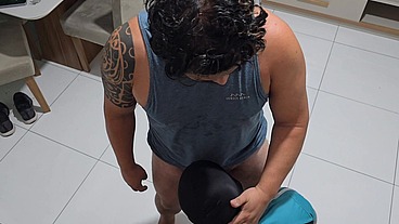 Caminhoneiro mascarado sendo fodido por dois machos que socara forte em seu cu - 01