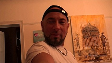 PASSIF BAISE EN GANG BANG PAR DES HETEROS