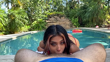 Outdoor Fucking with Hot Exotica Babe Venus Vera