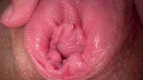 Real Orgasm from Close Up Pussy Masturbation