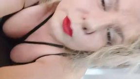 je suis coquine ce soir ! demande-moi la suite en contenu prive