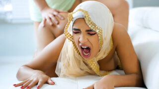 Seks kasar permainan peran, pembicaraan kotor &#8211; Video fetish CFNM dari bintang Amerika Babi Star dan Nicky Rebel yang berdada besar dan berpantat besar melakukan seks anal yang kasar