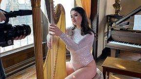 Alyx Star (Behind The Scenes)