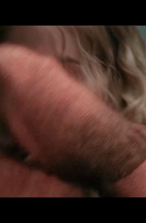 Curvy celebrity actress Sydney Sweeney shows off her tits in a solo
