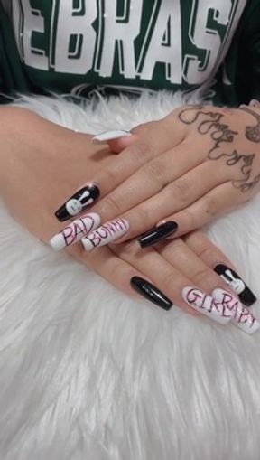 BAD BUNNY & BABY GIRL NAILS