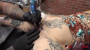 Inked hottie River Dawn Ink gets a new pussy tattoo