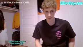 Tall And Skinny American Boy Plays With His Big Dick On Webcam