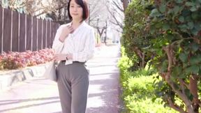 Ryoko Izumi's First Time Shots Exposed - Revealing Intimate Documentary Moments